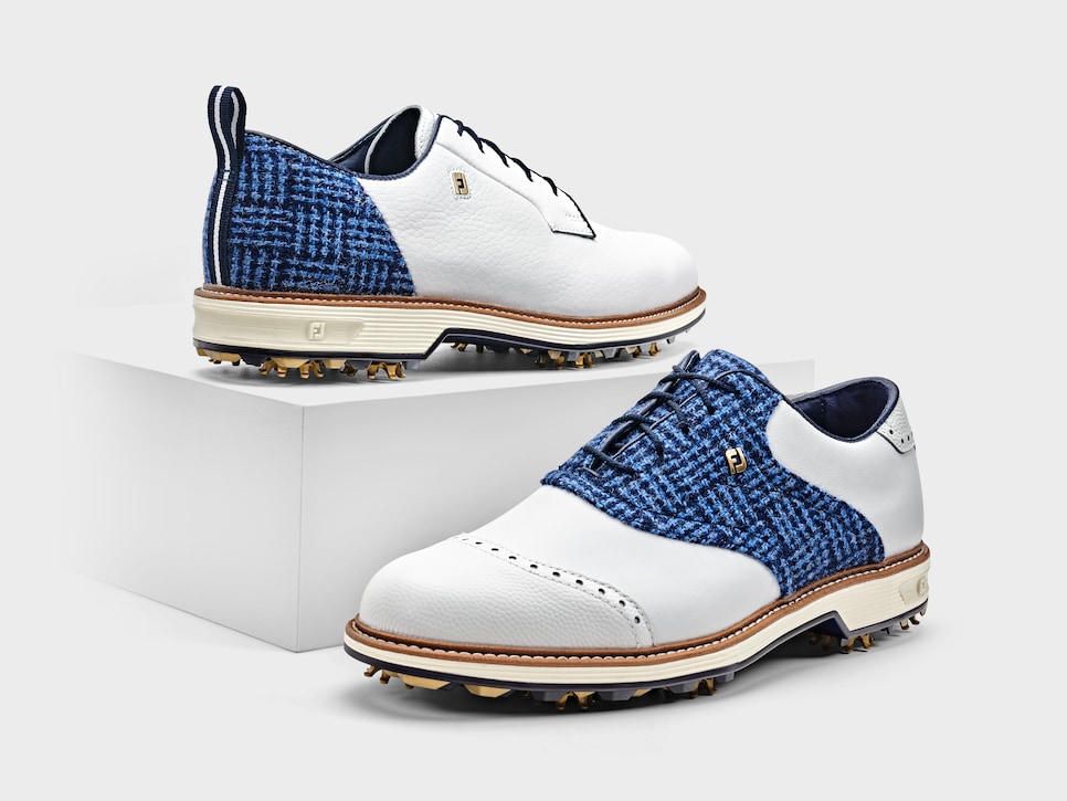 /content/dam/images/golfdigest/products/2024/7/18/20240720 FJ x Harris Tweed Royal Navy Hero 05.jpg